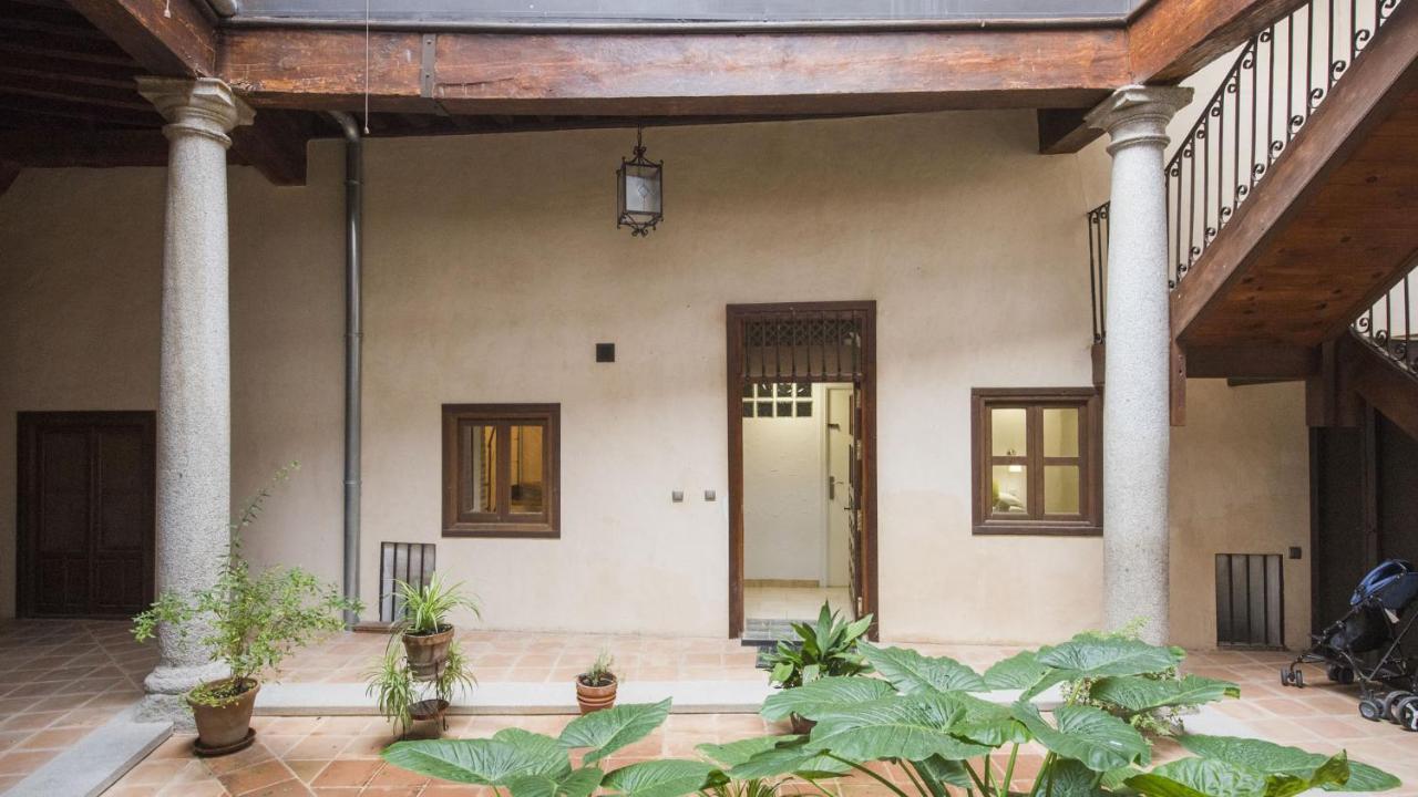El Patio Del Arrayan - Apartamentos Aloha Толедо Екстер'єр фото